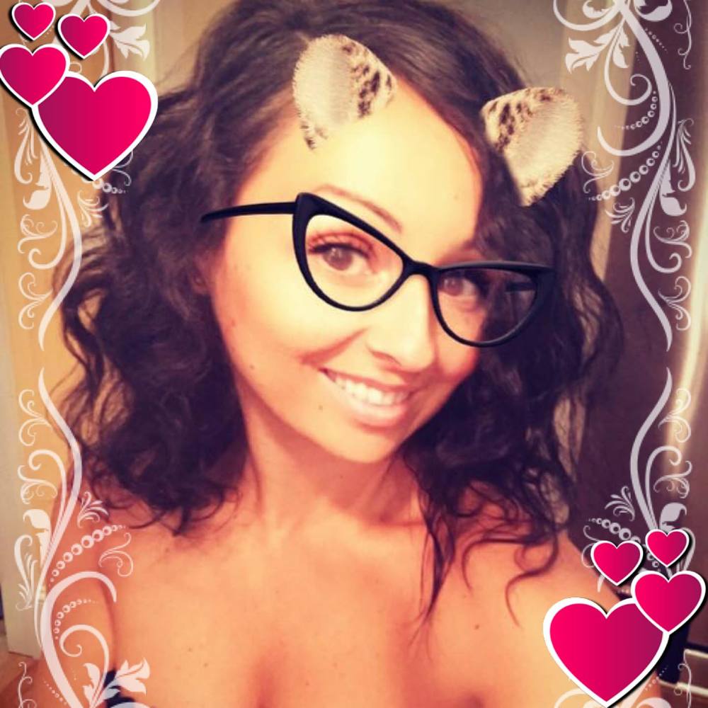 Meet your Posher, Wania